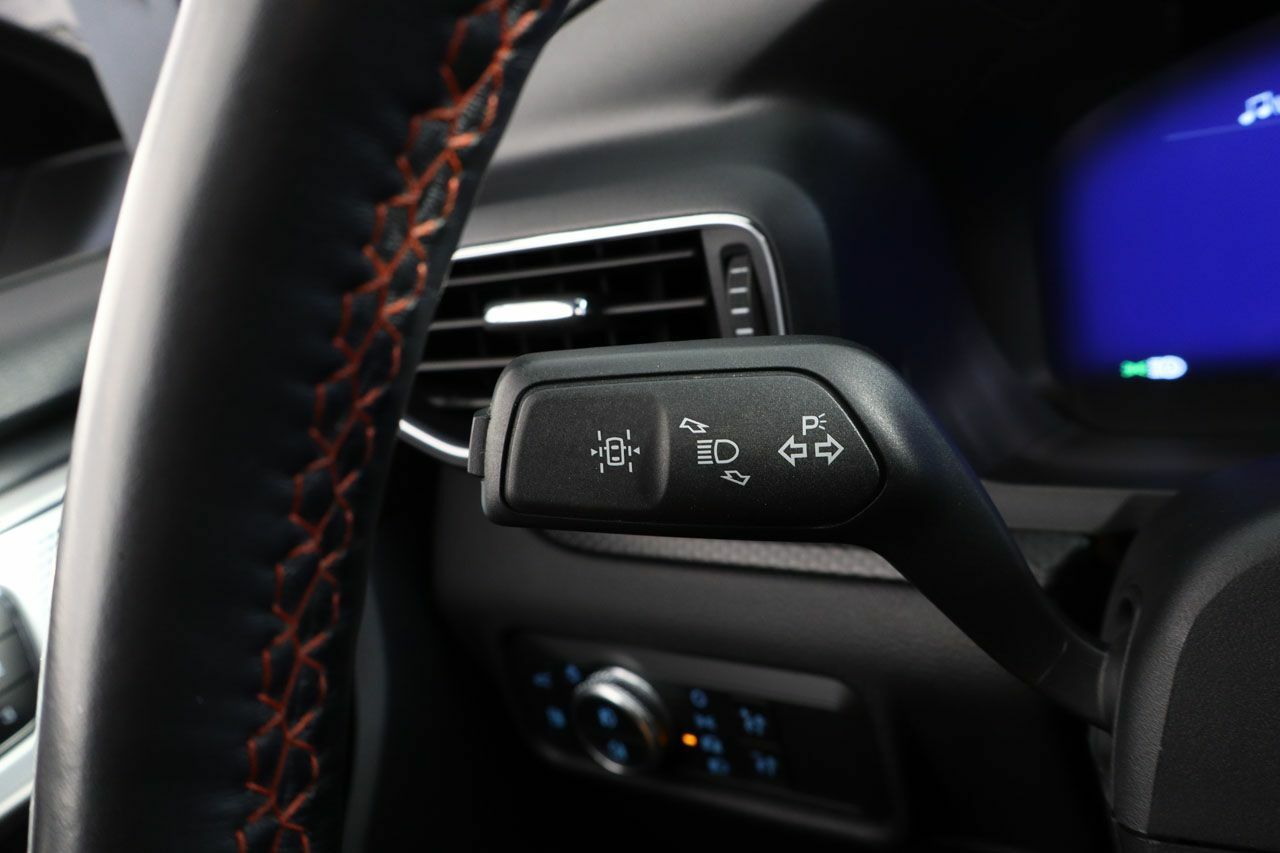 Foto Ford Explorer 48