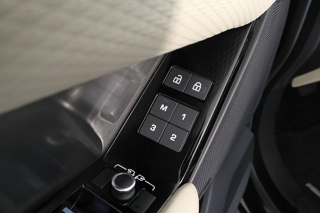 Foto Land-Rover Range Rover Velar 21