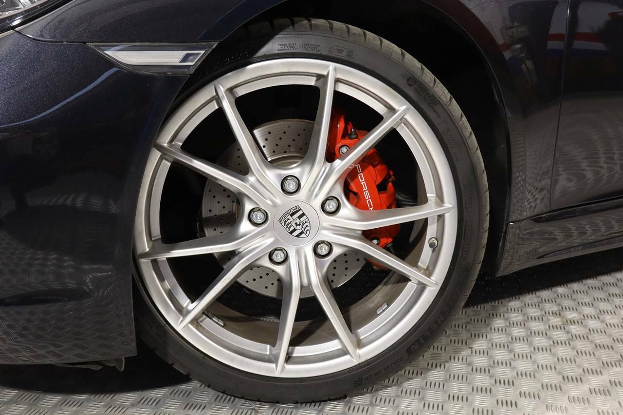 Foto Porsche 718 24