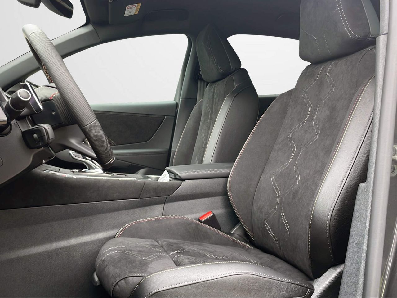 Foto DS Automobiles DS 7 10