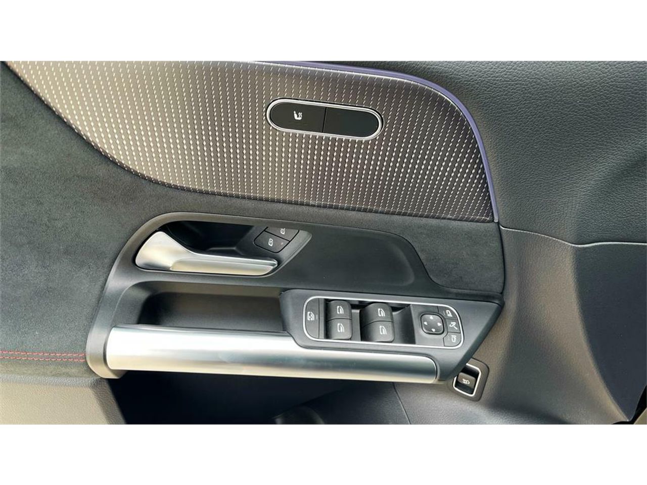 Foto Mercedes-Benz EQA 16
