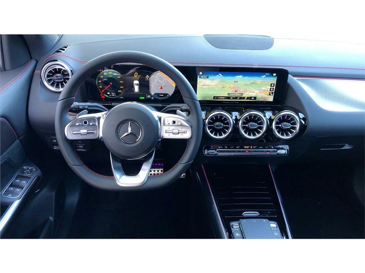 Foto Mercedes-Benz EQA 9
