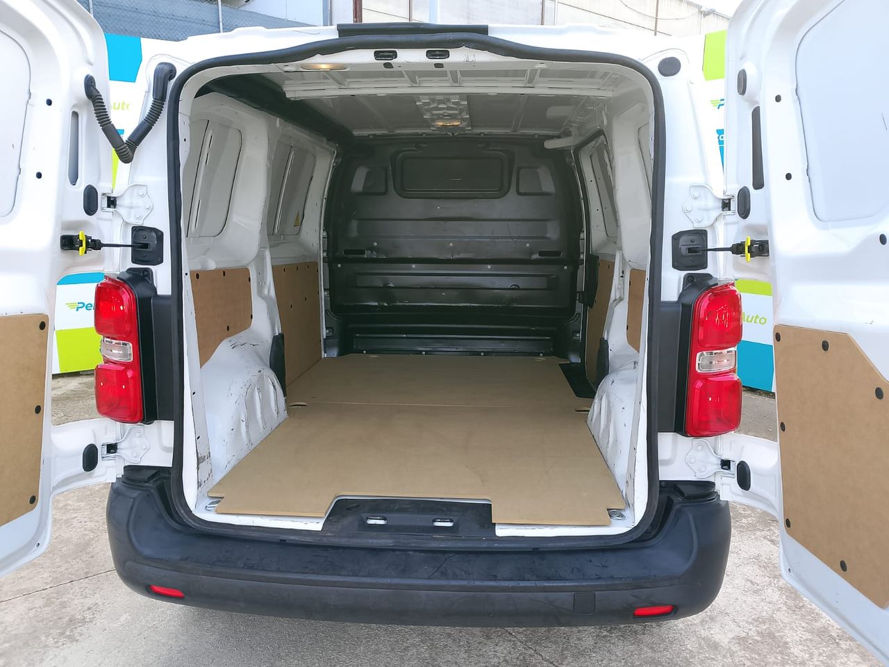 Foto Peugeot Expert 9