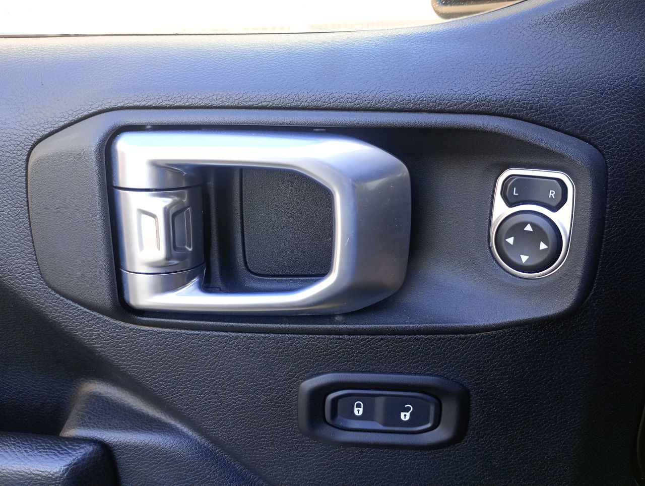 Foto Jeep Wrangler 26