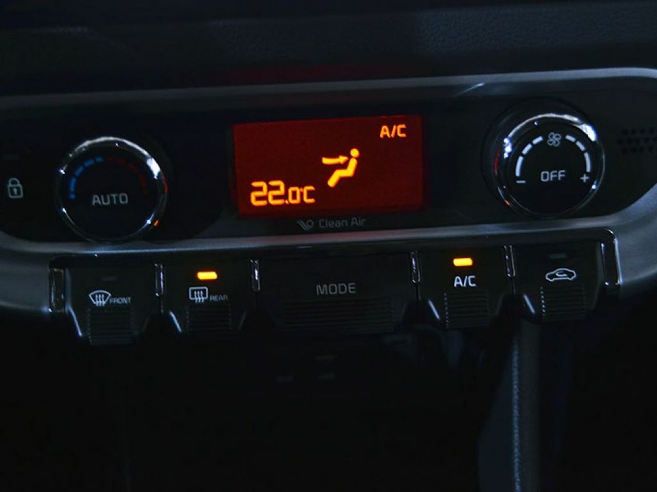 Foto Kia Rio 24