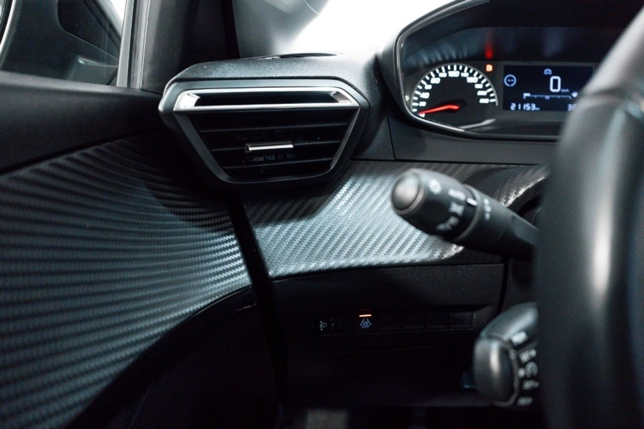 Foto Peugeot 208 11