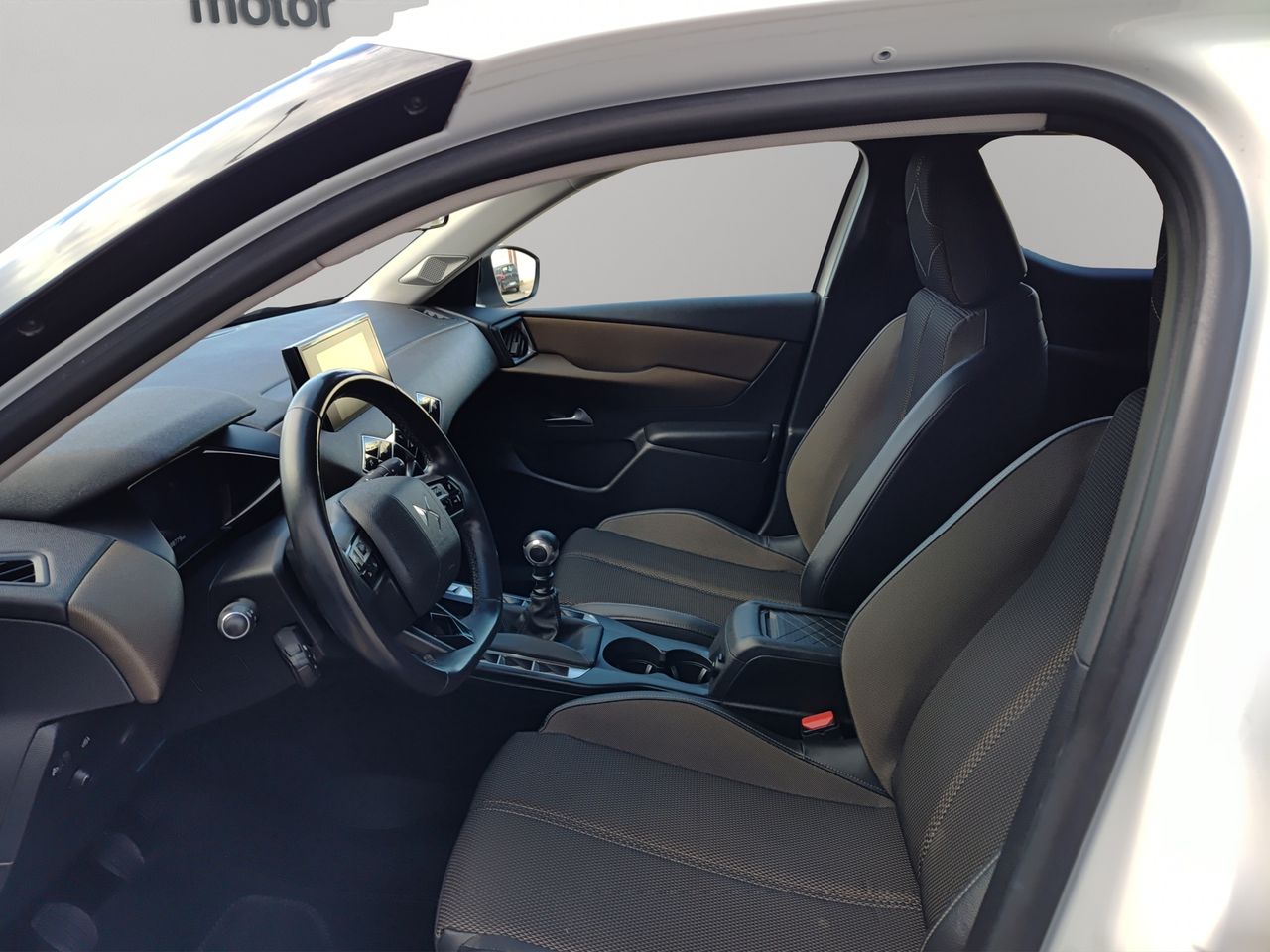 Foto DS Automobiles DS 3 8