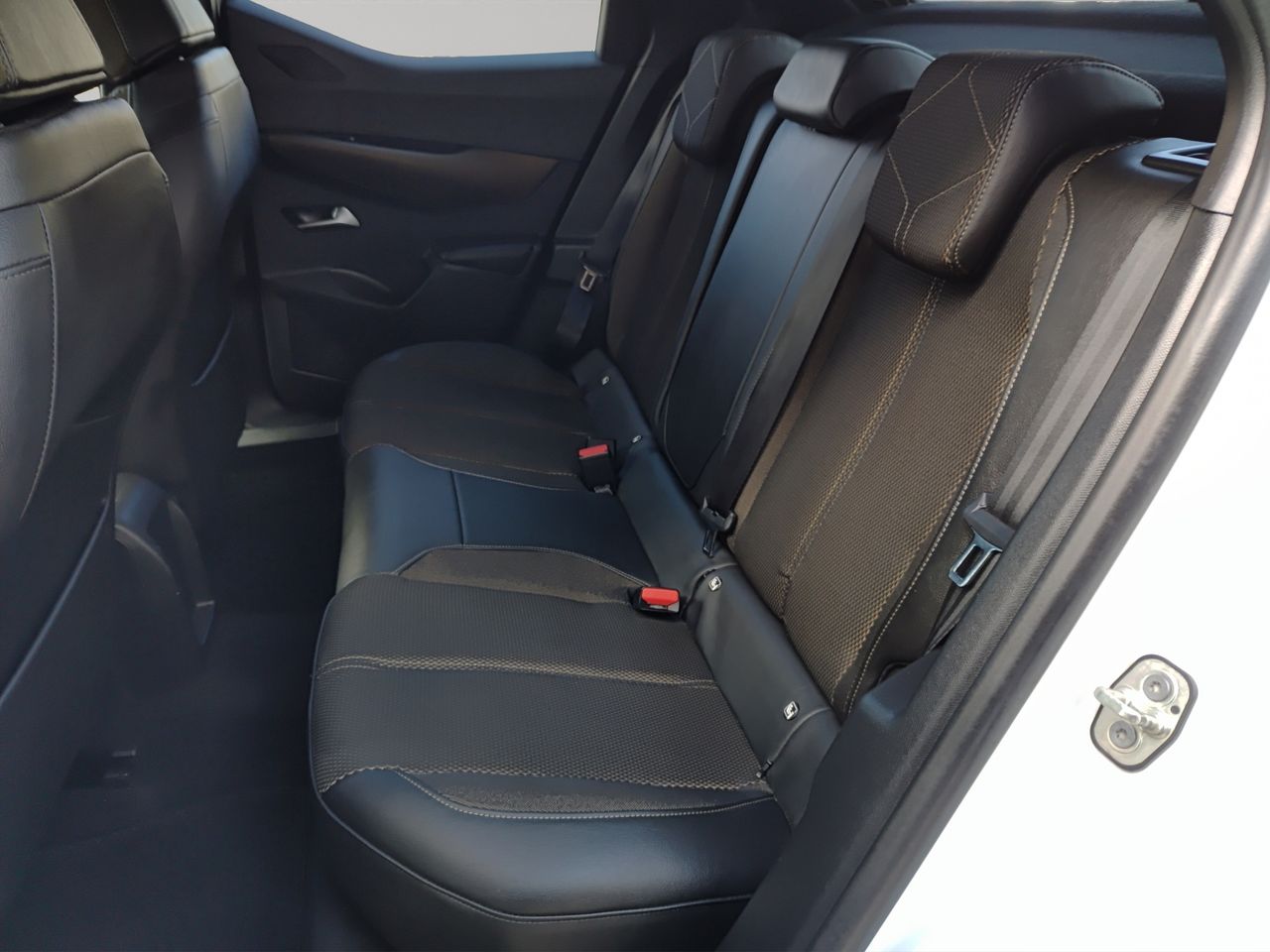 Foto DS Automobiles DS 3 16
