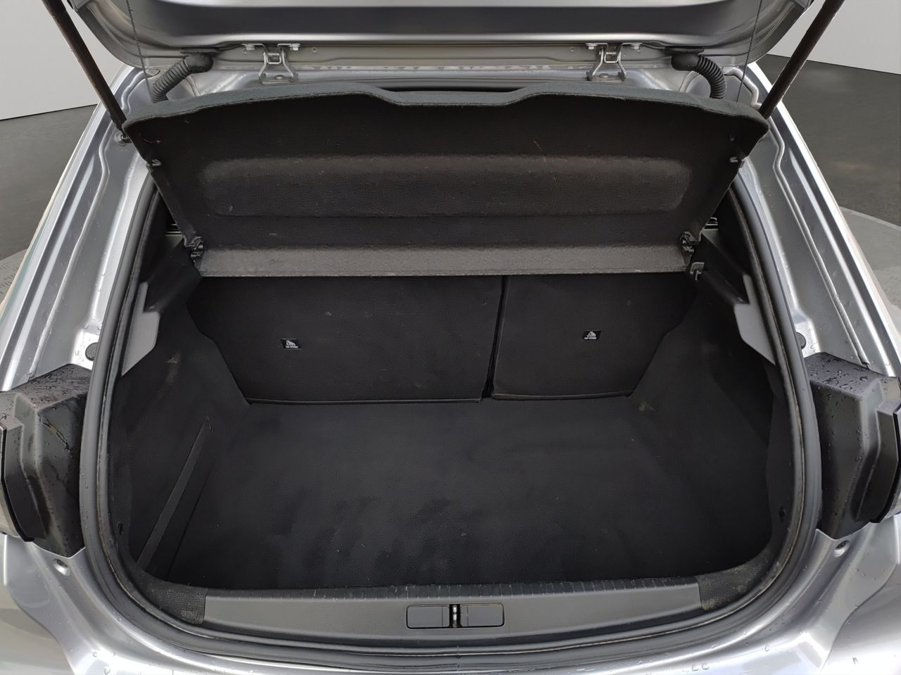 Foto Peugeot 208 6