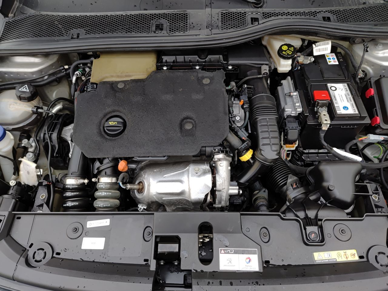 Foto Peugeot 208 22