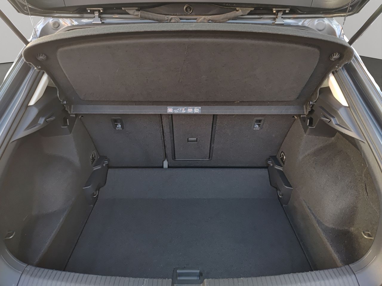 Foto Volkswagen T-Roc 6
