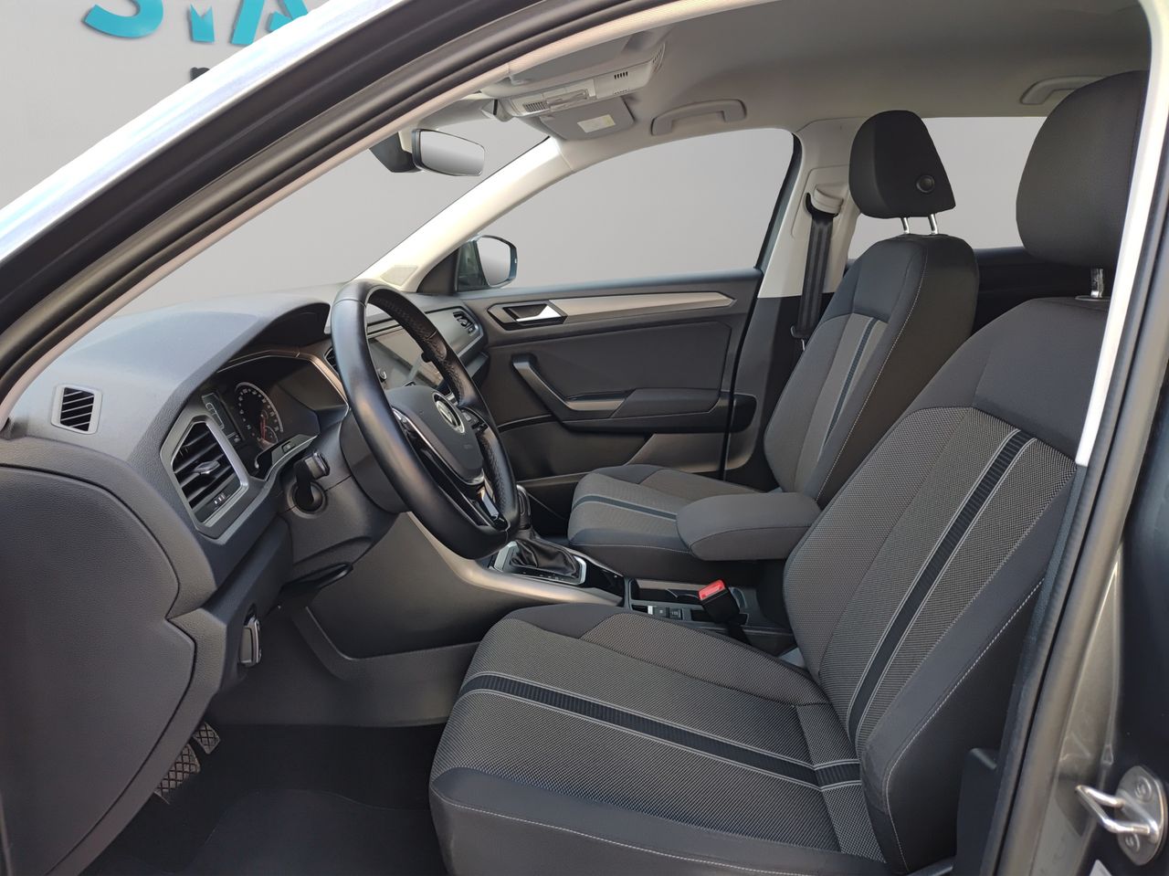 Foto Volkswagen T-Roc 8