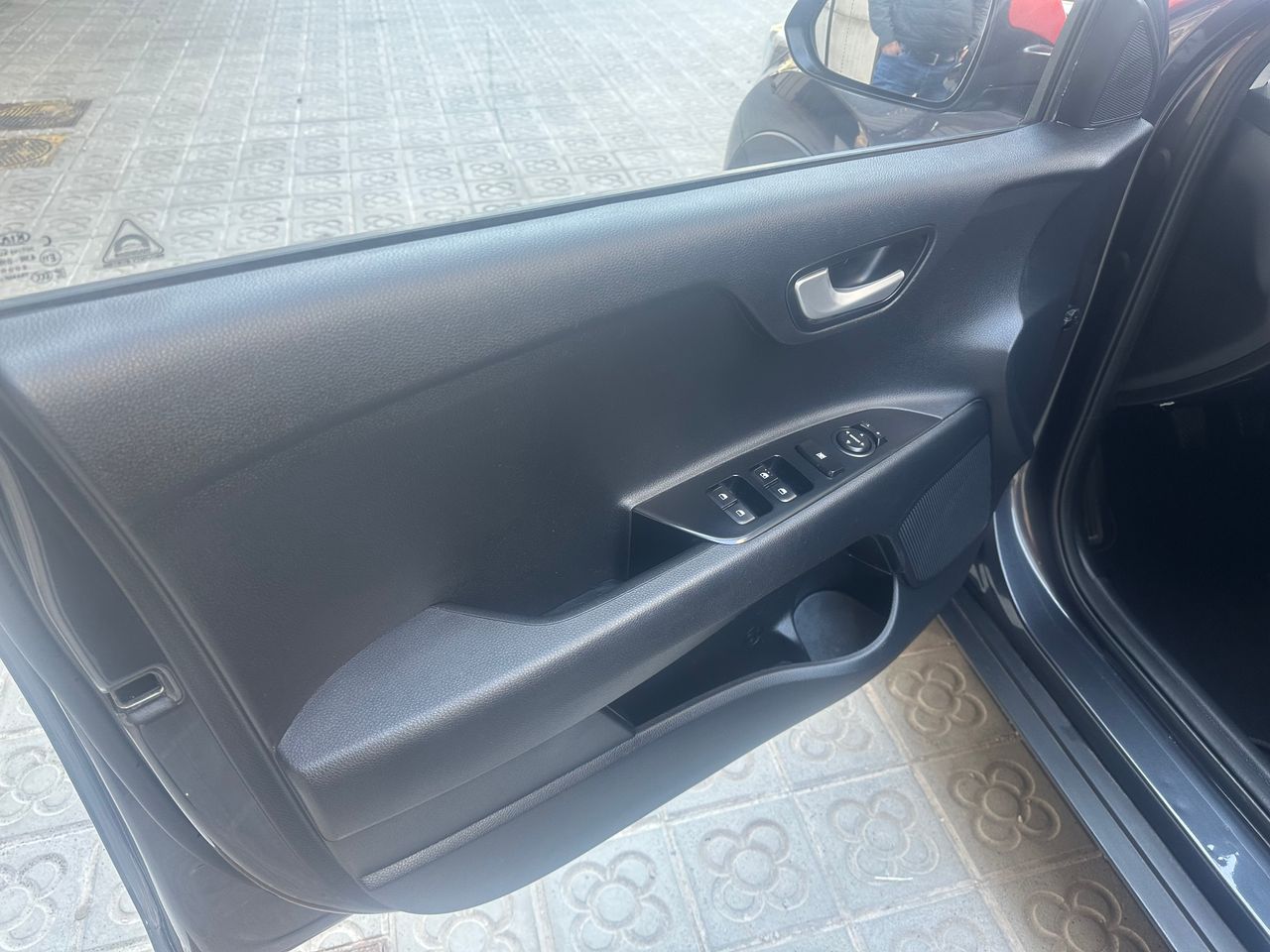 Foto Kia Stonic 7
