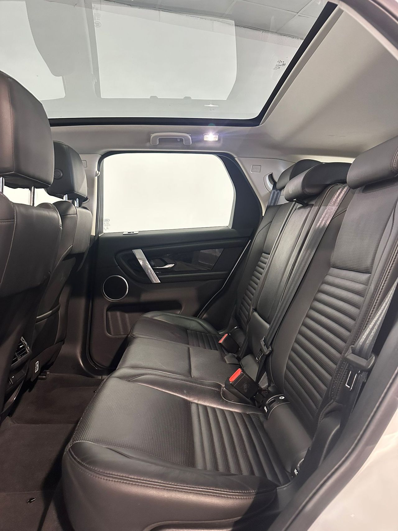Foto Land-Rover Discovery Sport 10