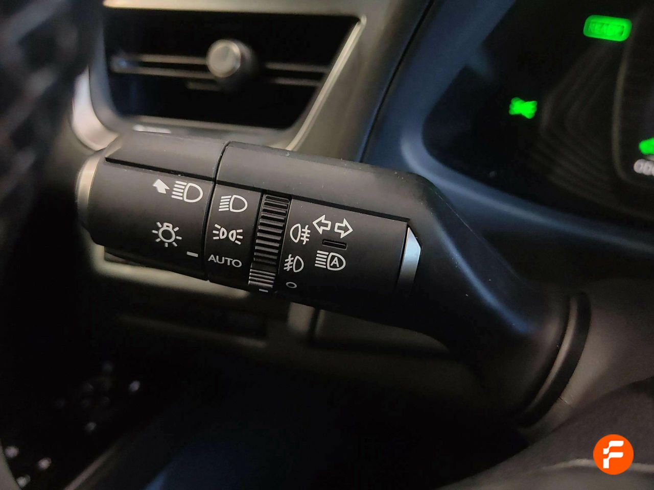 Foto Lexus UX 26