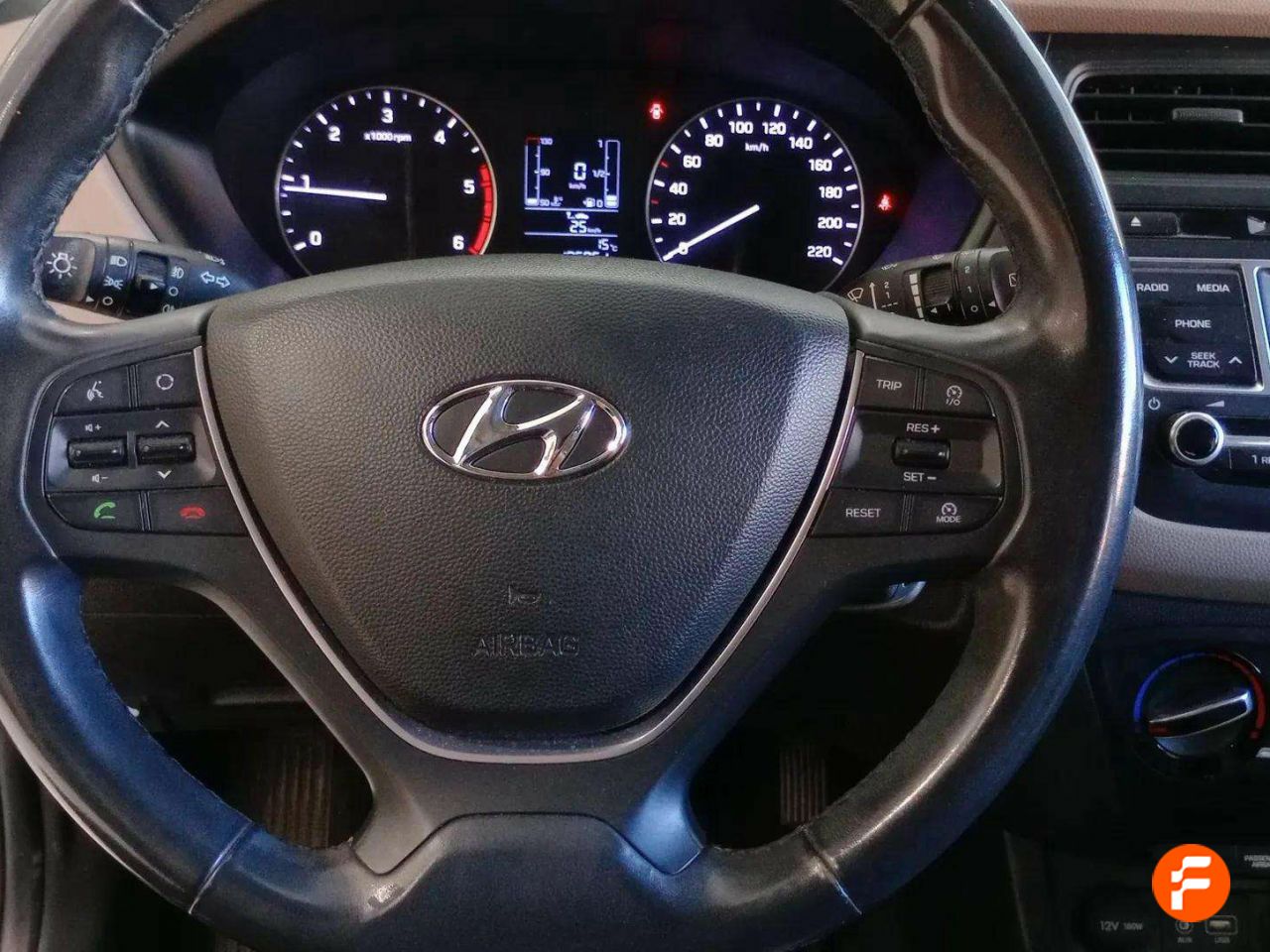 Foto Hyundai i20 10