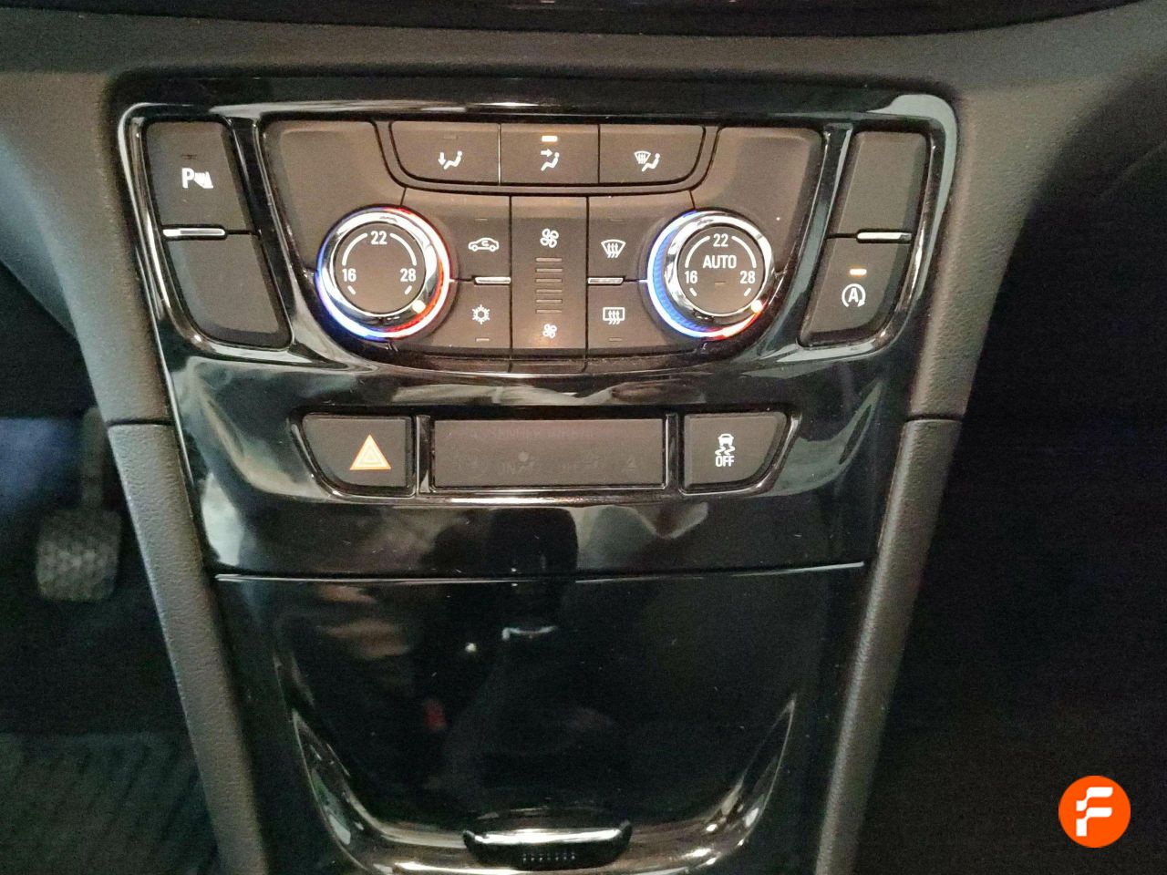 Foto Opel Mokka X 18