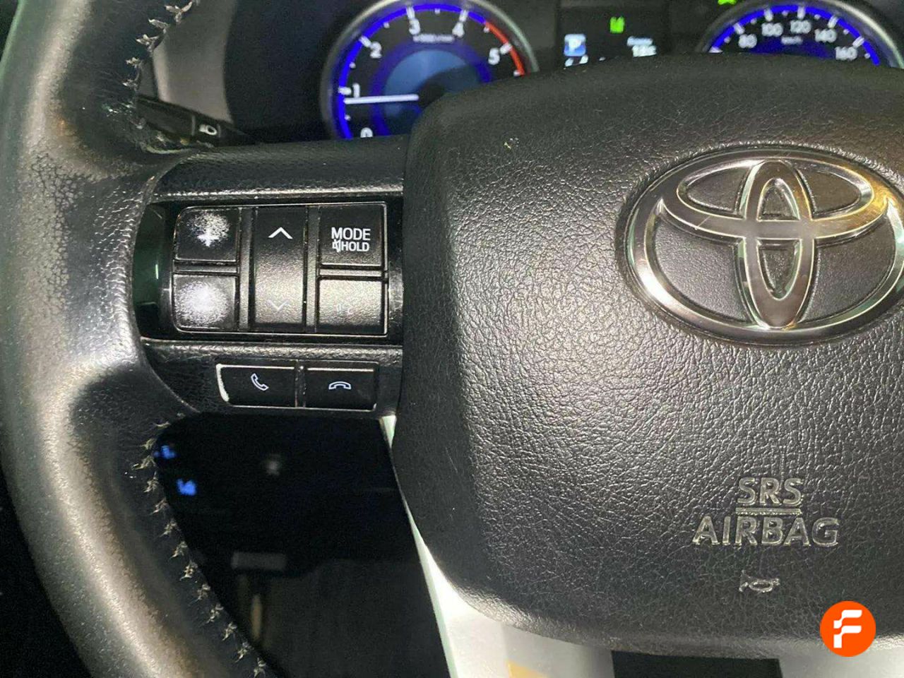 Foto Toyota Hilux 12