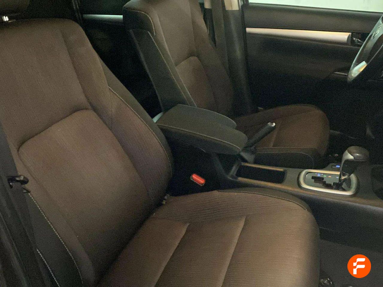 Foto Toyota Hilux 24