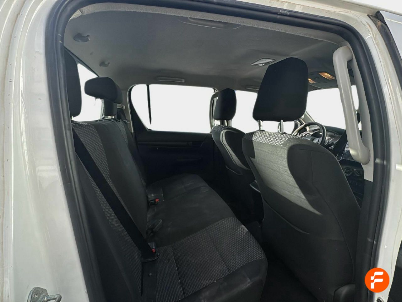 Foto Toyota Hilux 13