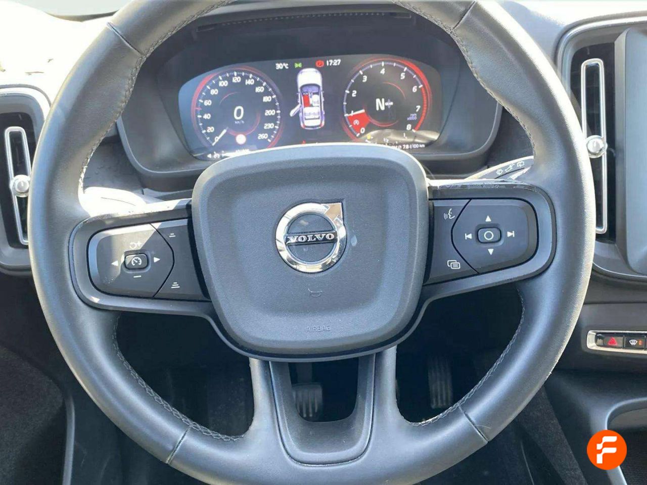Foto Volvo XC40 13