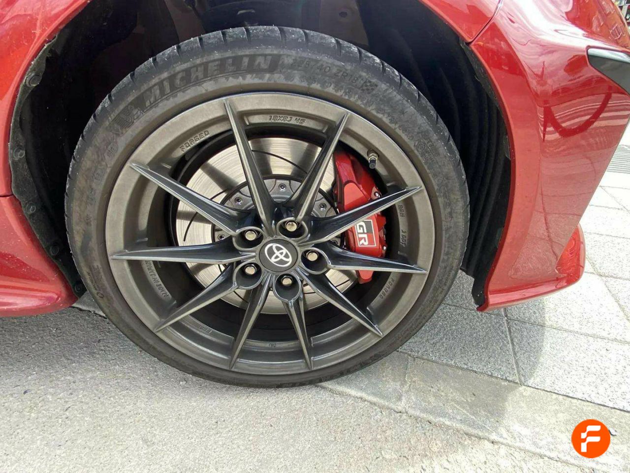 Foto Toyota Yaris 18