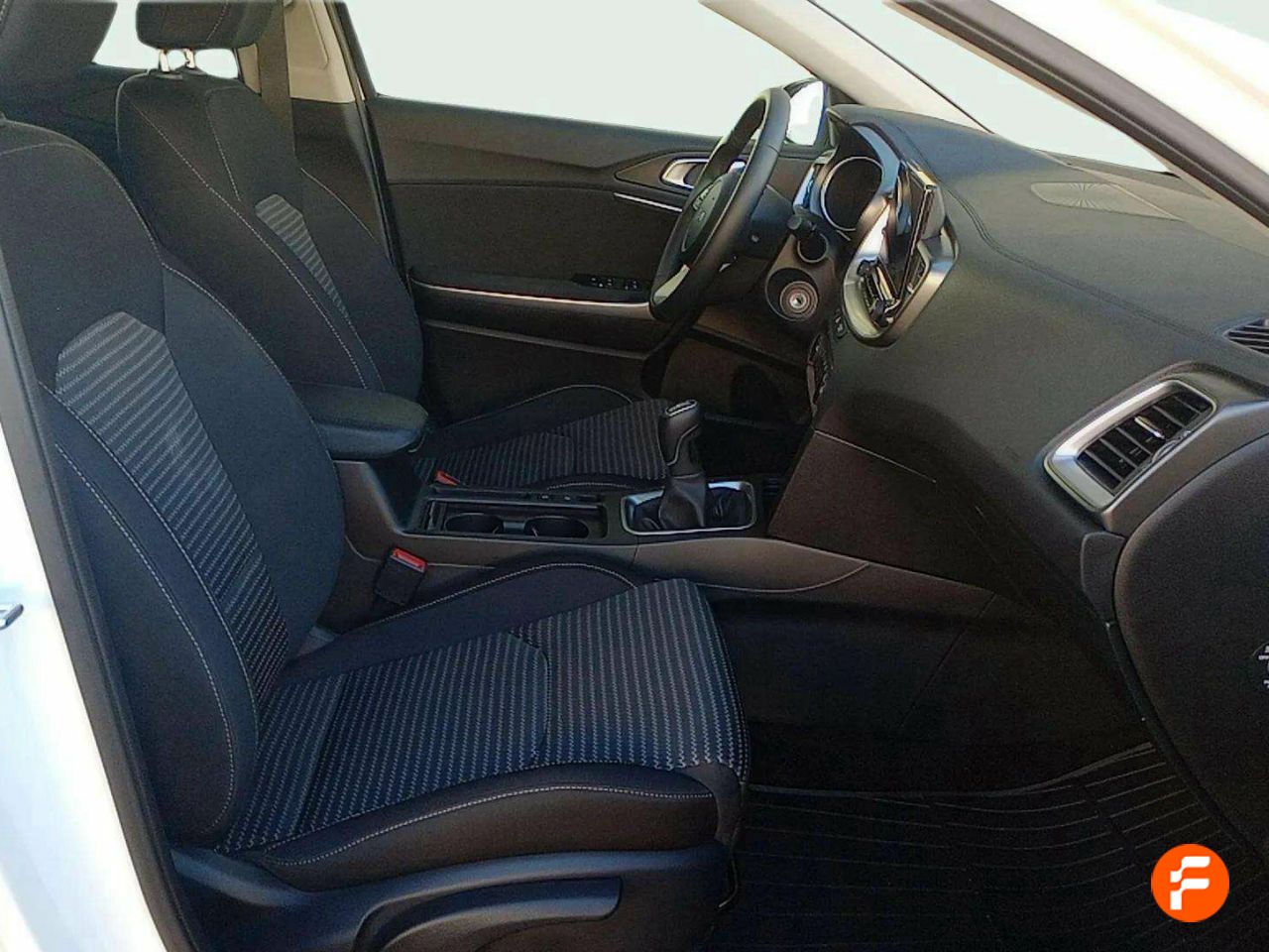 Foto Kia XCeed 13