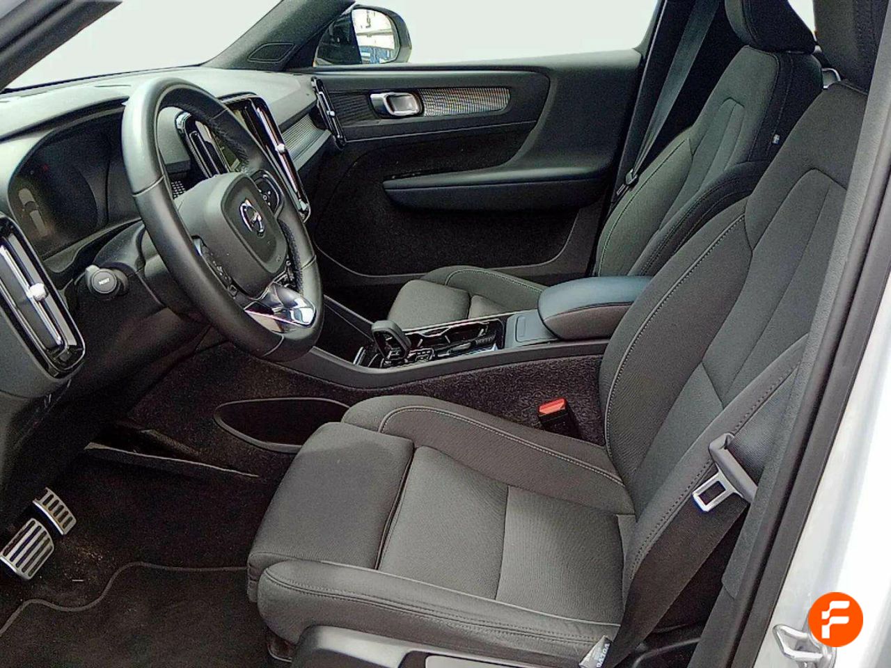 Foto Volvo XC40 12