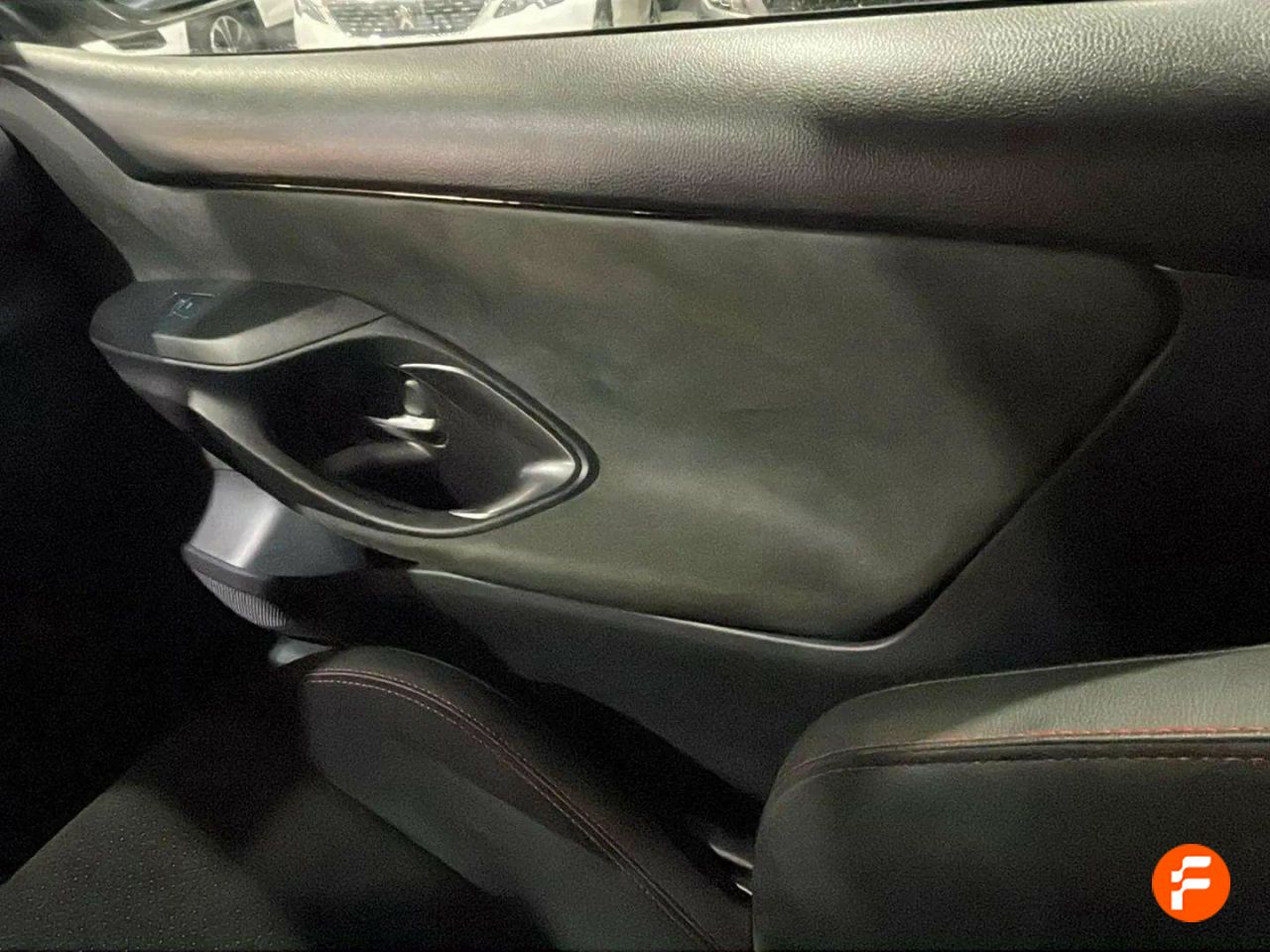 Foto Toyota Yaris 16