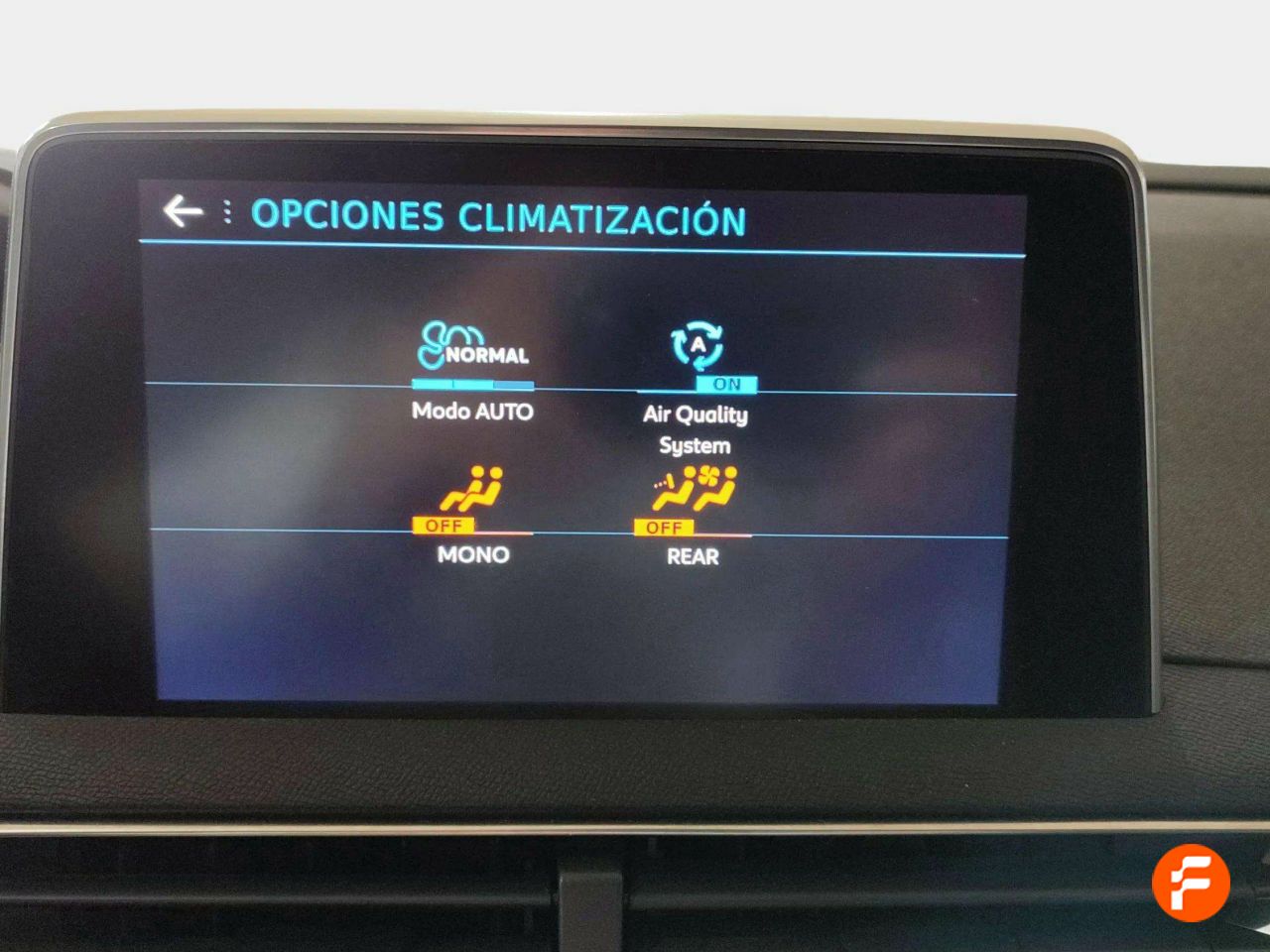 Foto Peugeot 5008 10