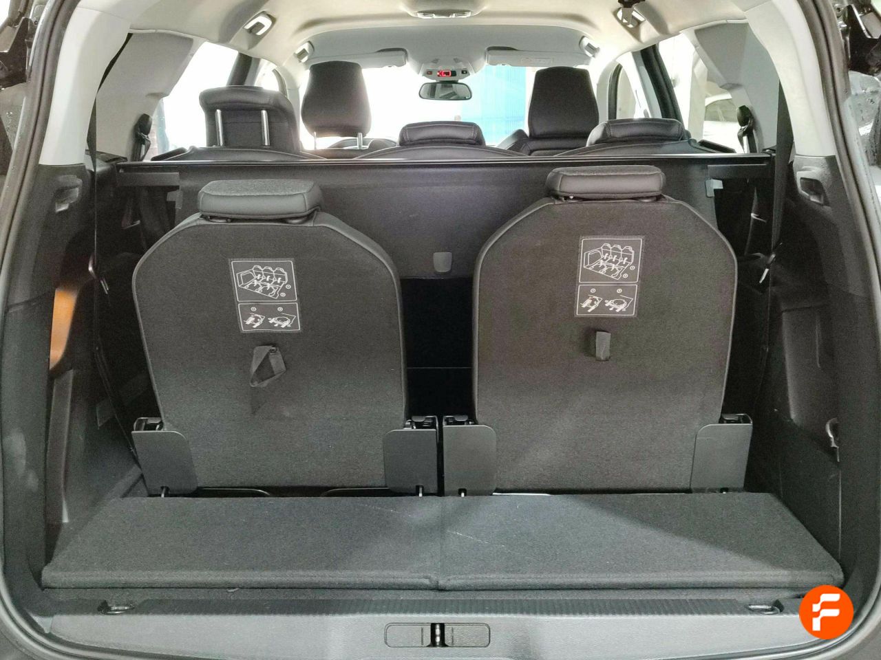 Foto Peugeot 5008 25