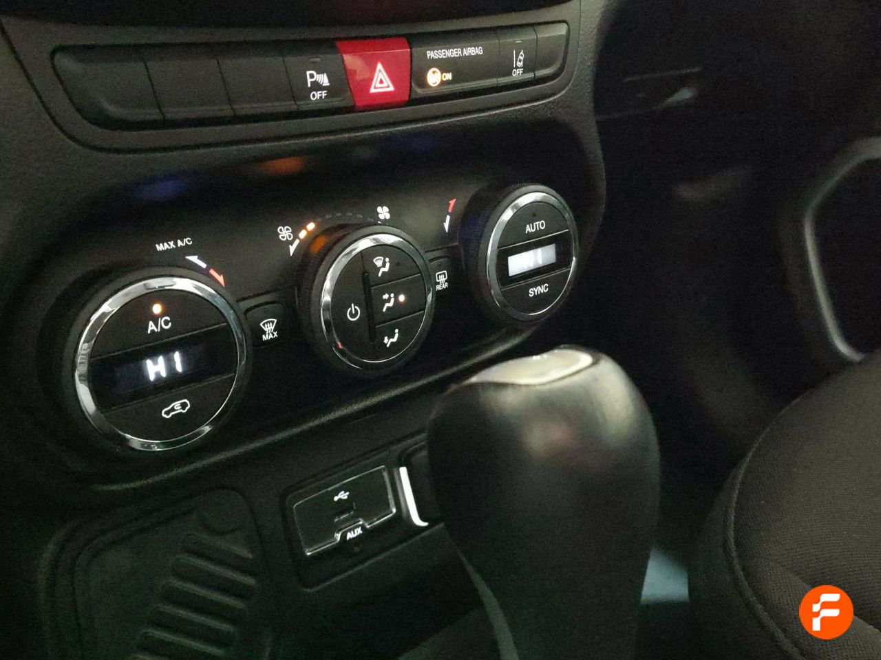 Foto Jeep Renegade 15