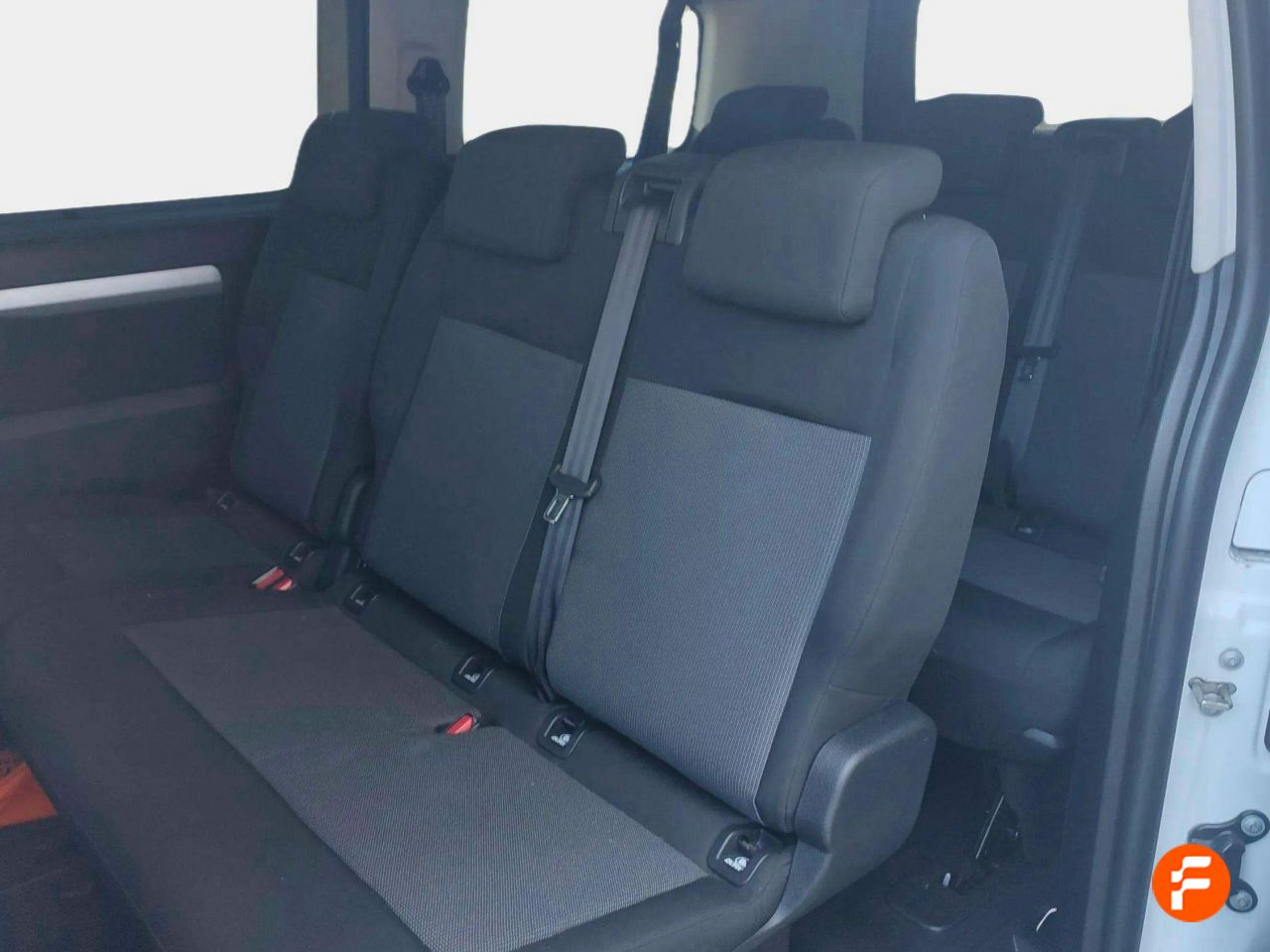 Foto Peugeot Traveller 22
