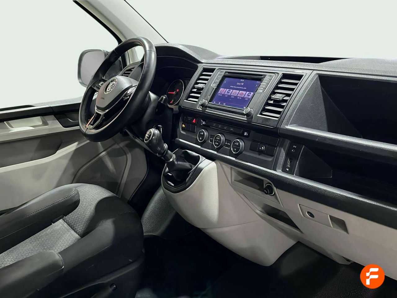 Foto Volkswagen Caravelle 14
