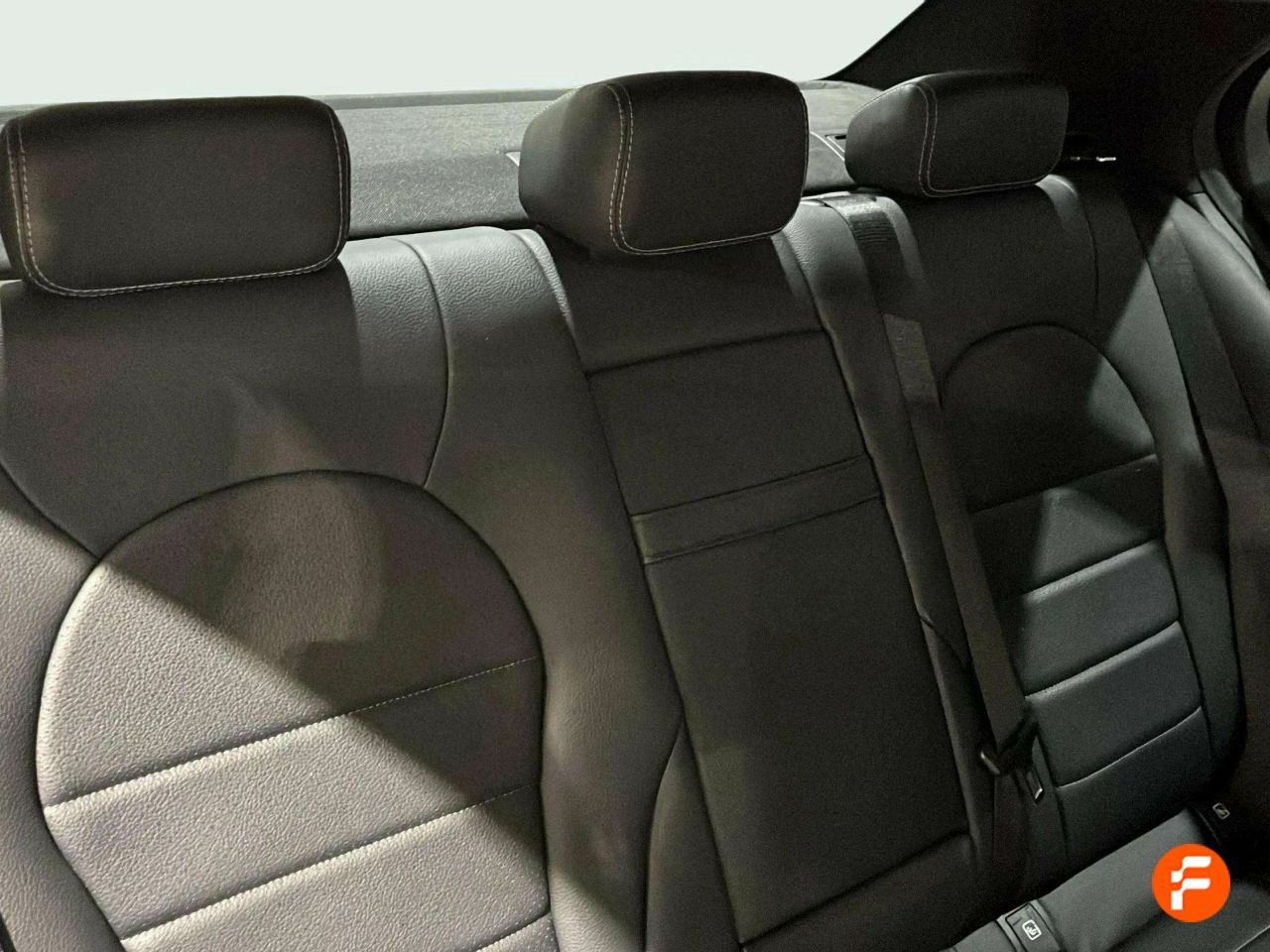 Foto Mercedes-Benz Clase C 16