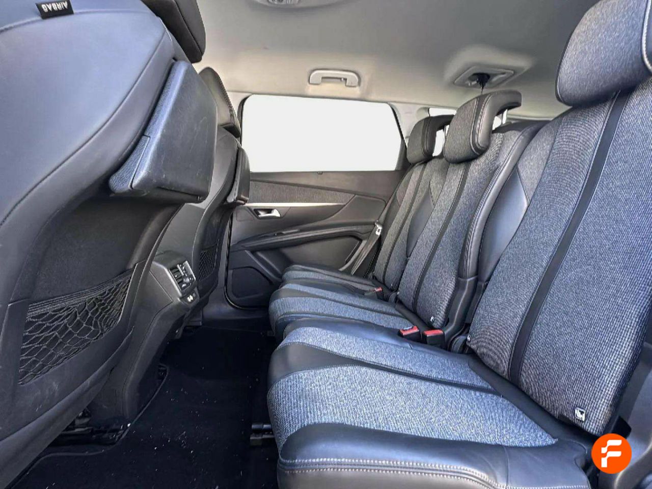 Foto Peugeot 5008 14