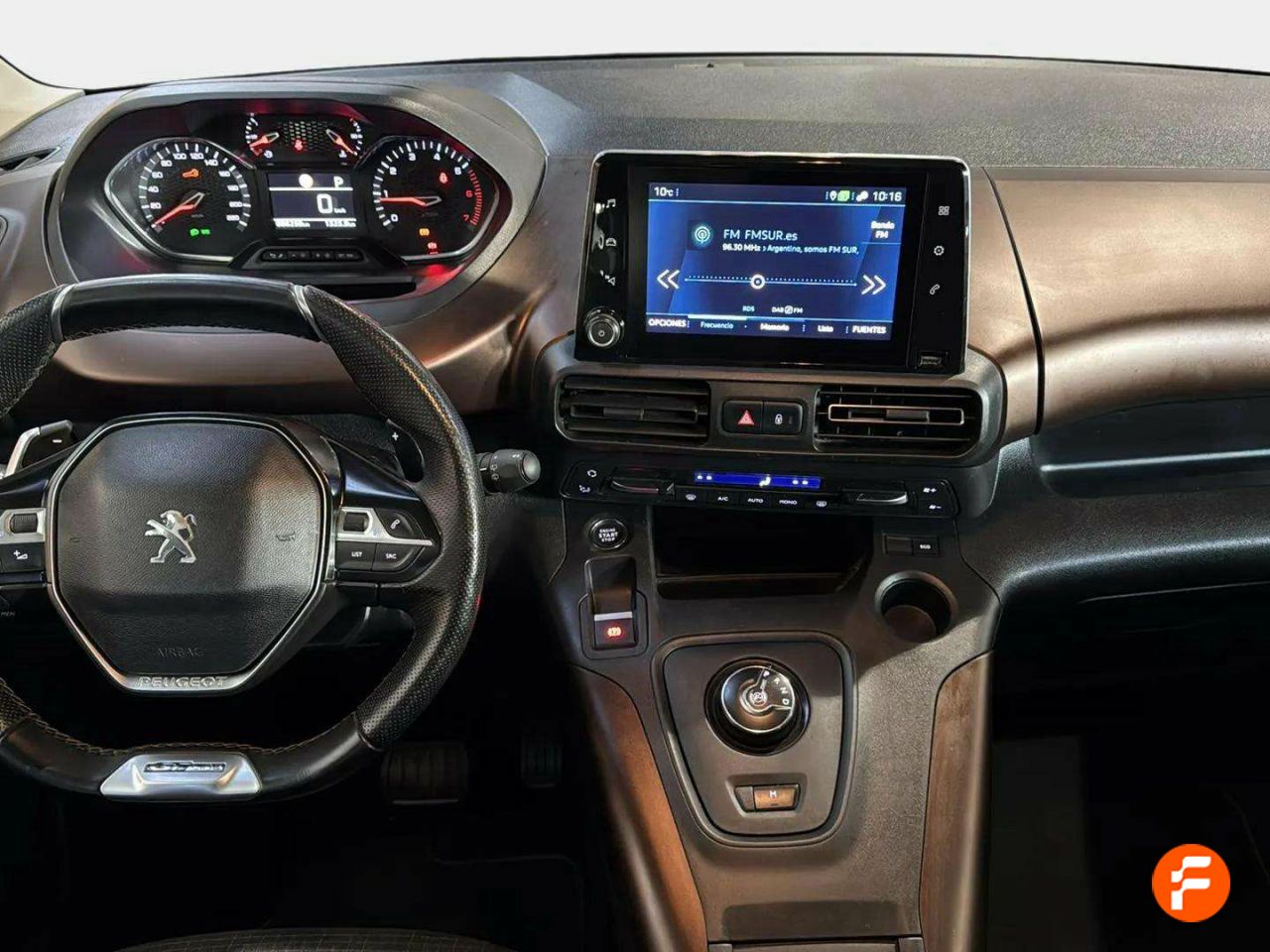 Foto Peugeot Rifter 12