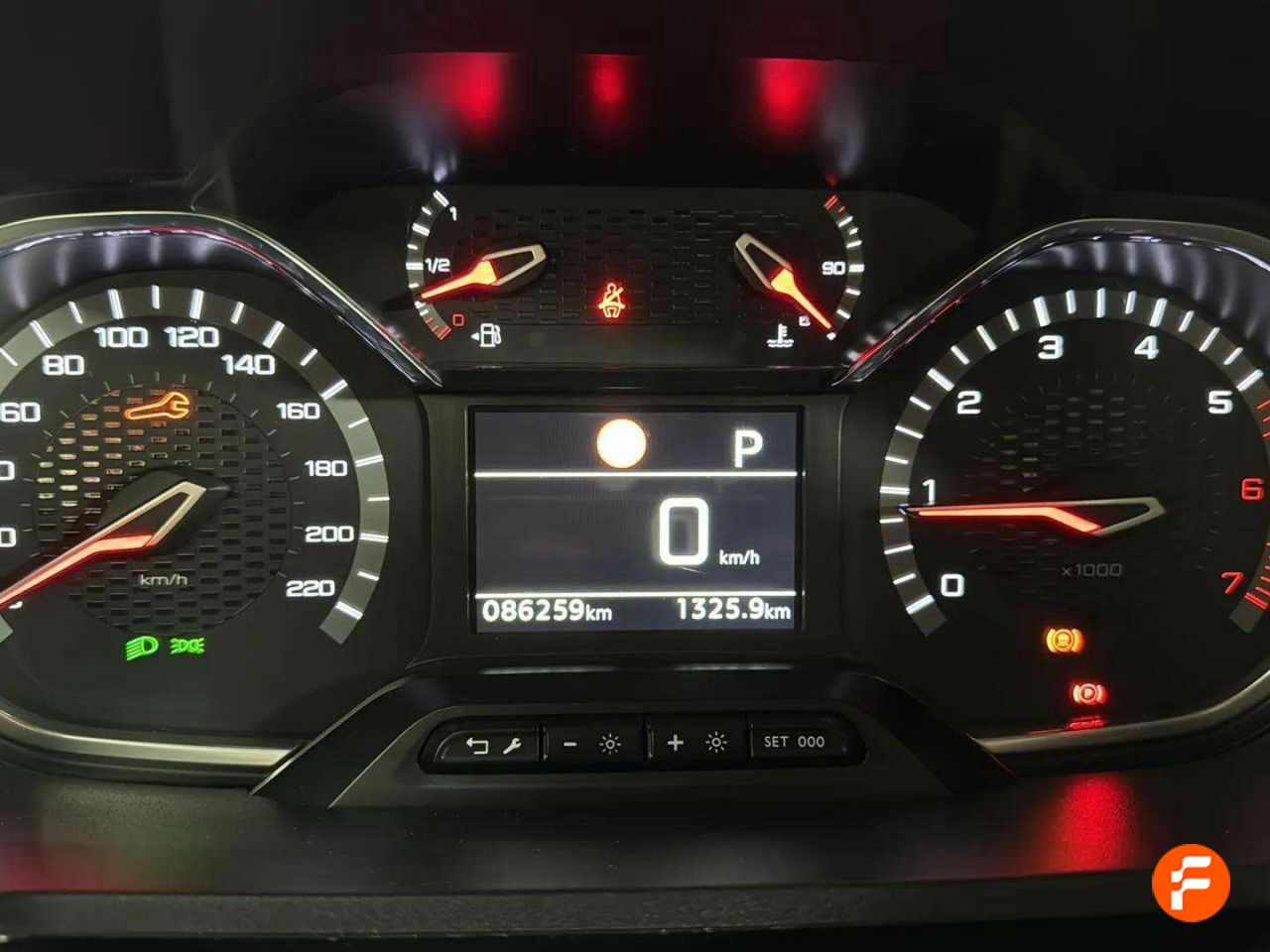 Foto Peugeot Rifter 13