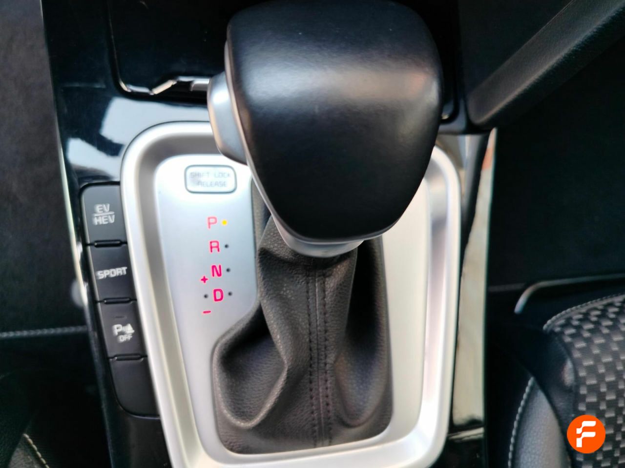 Foto Kia XCeed 14