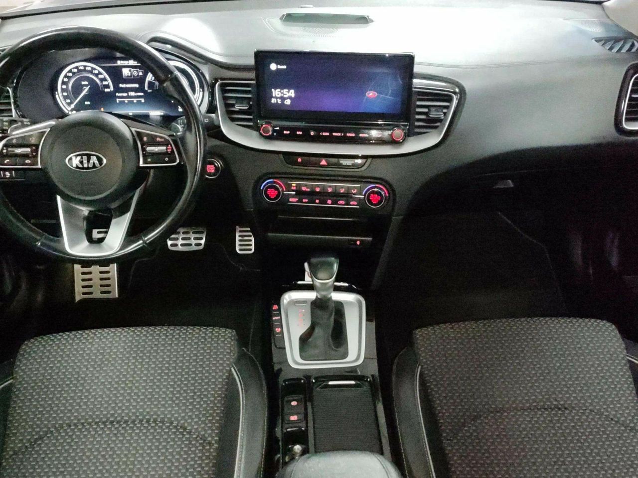Foto Kia XCeed 21