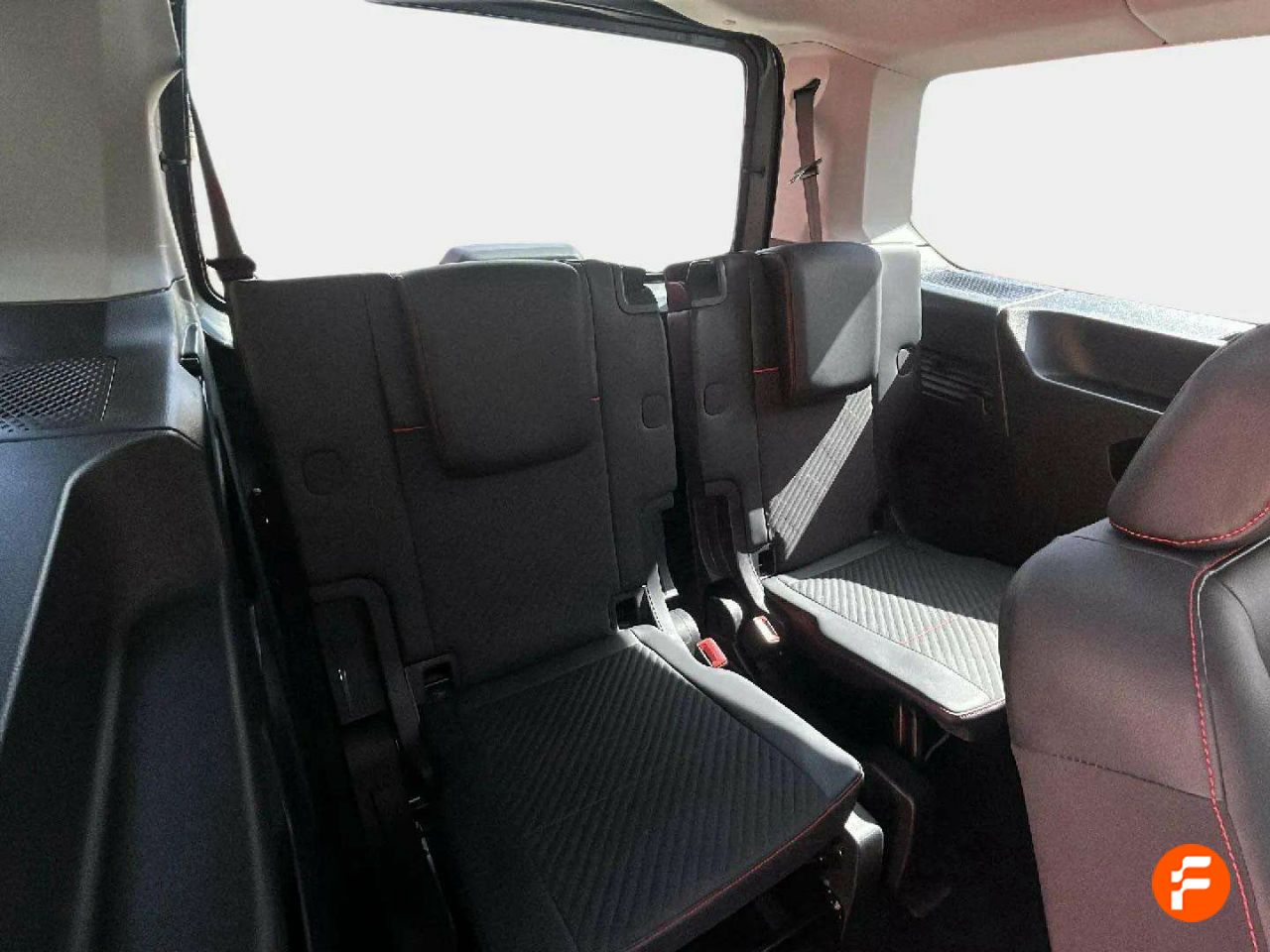 Foto Ford Tourneo Connect 17