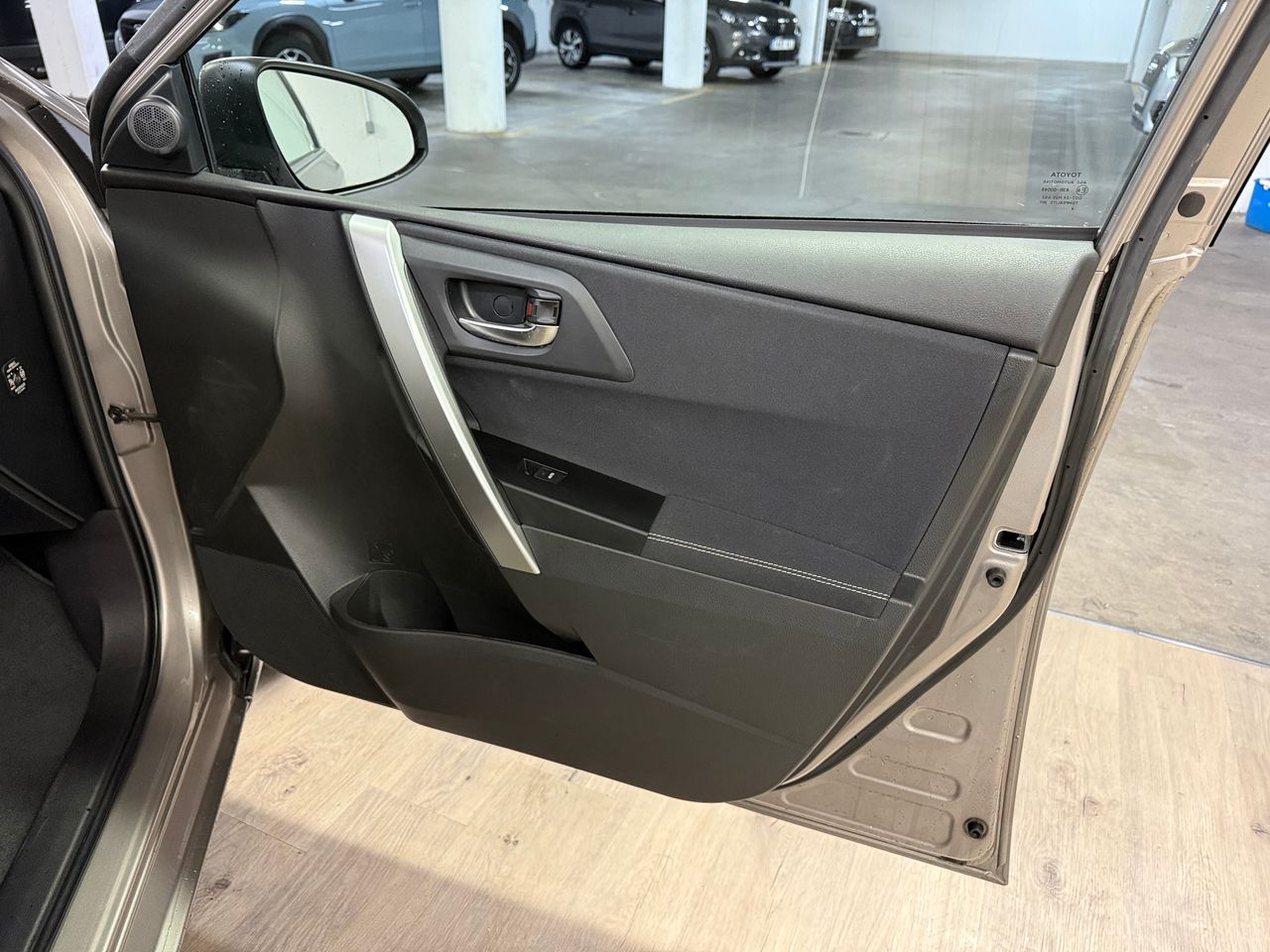 Foto Toyota Auris 16