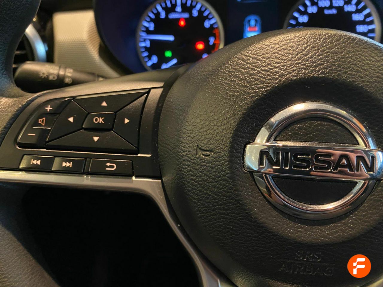 Foto Nissan Micra 12
