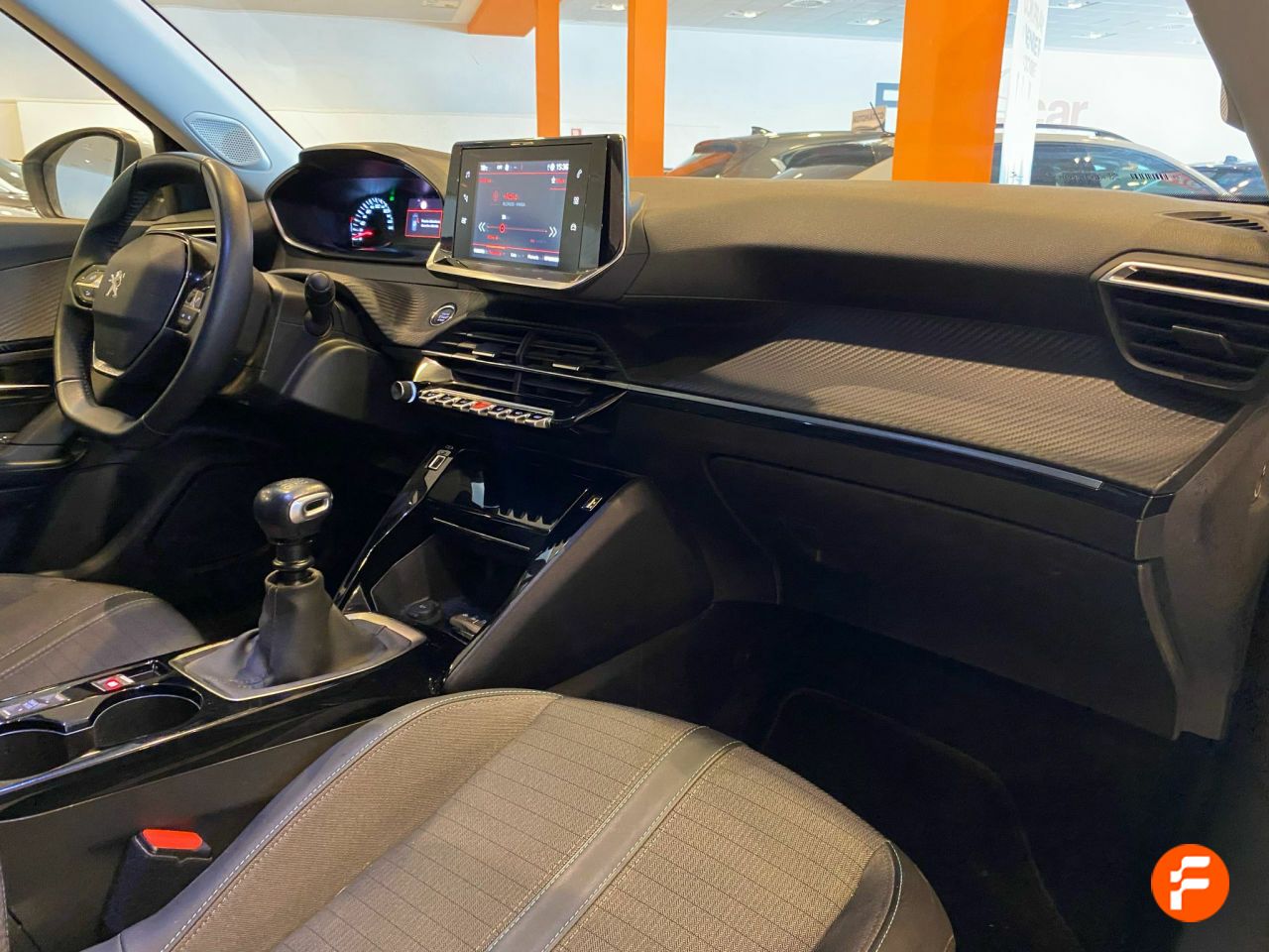 Foto Peugeot 2008 23