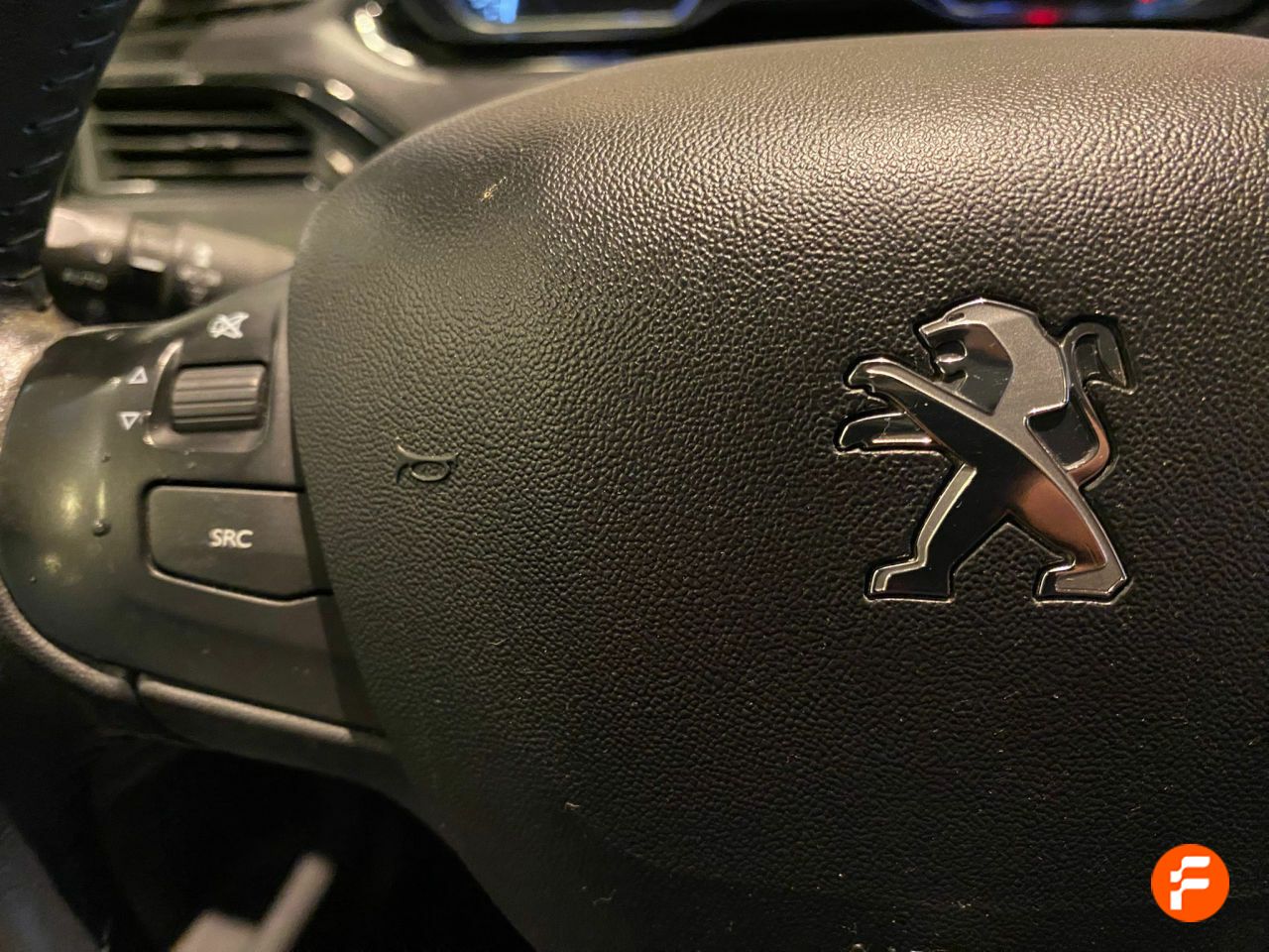 Foto Peugeot 208 13