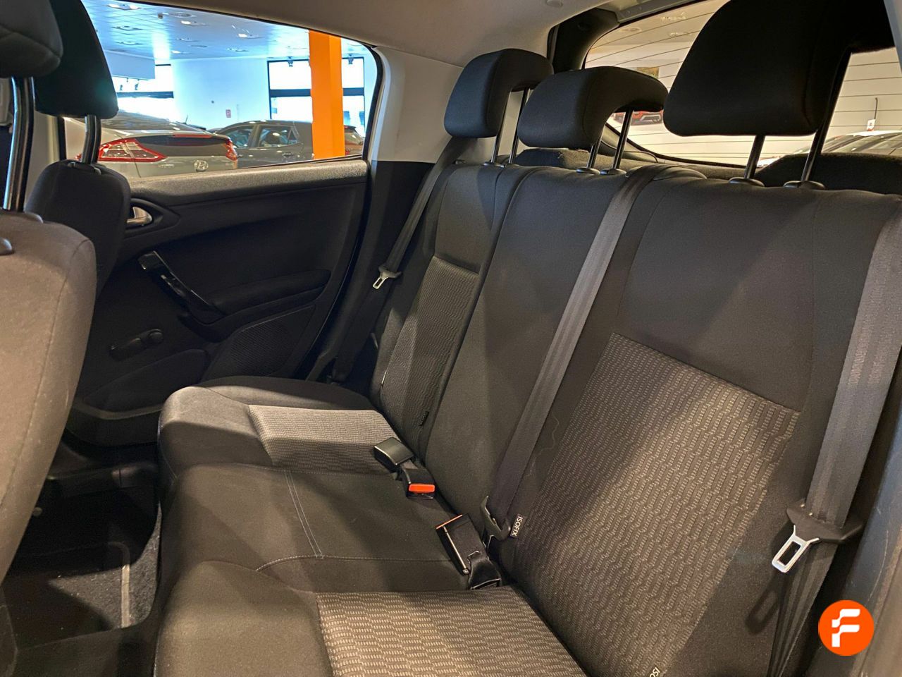 Foto Peugeot 208 27