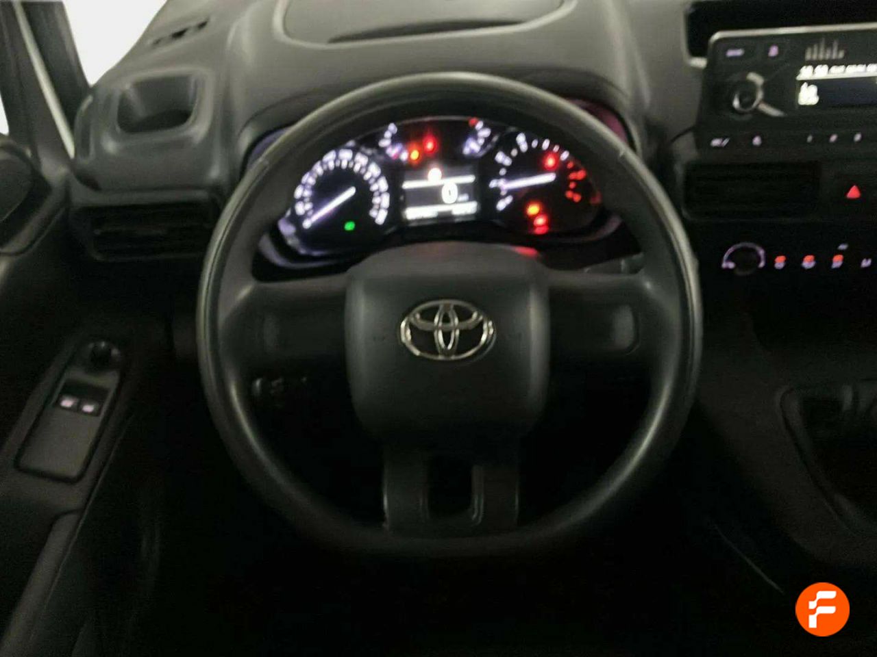 Foto Toyota Proace 12