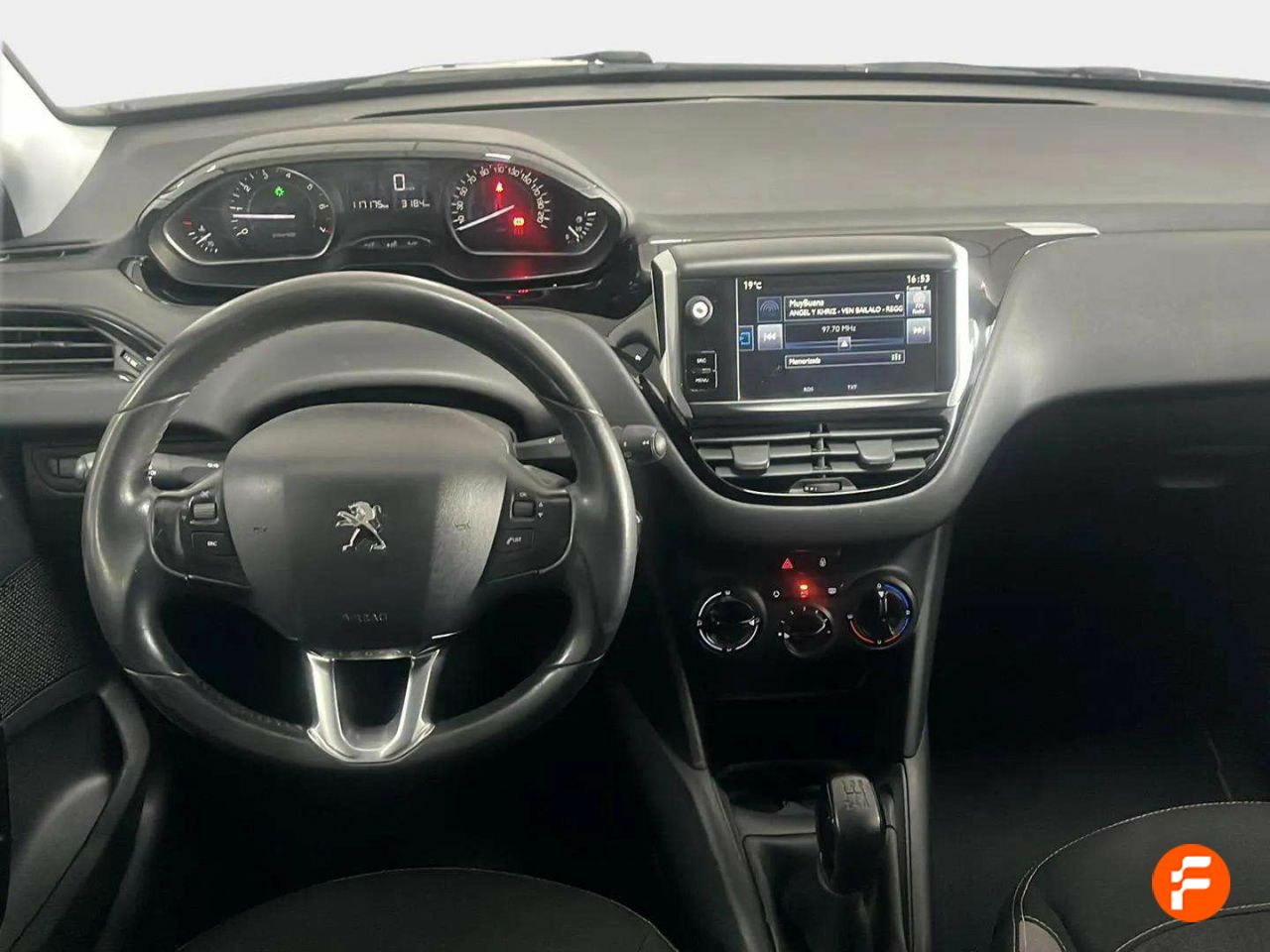 Foto Peugeot 208 11