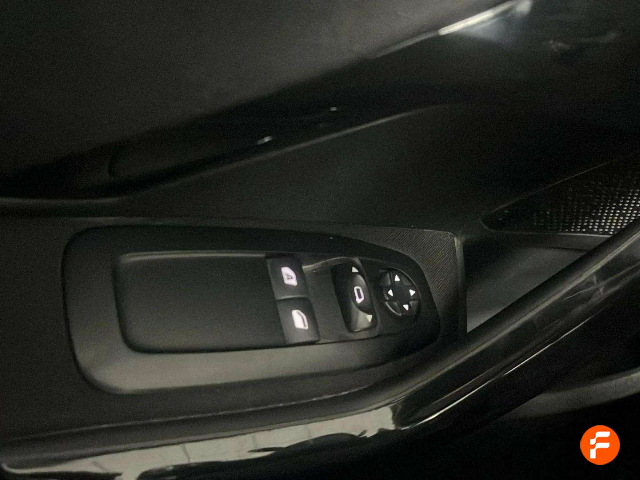 Foto Peugeot 208 19