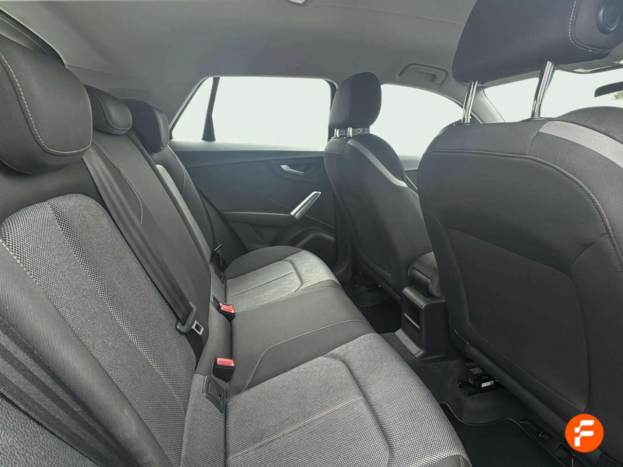 Foto Audi Q2 24